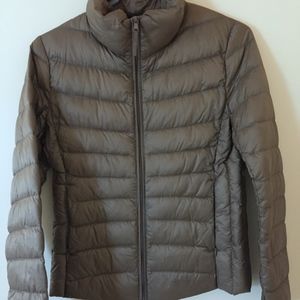 Uniqlo Ultralight Down Jacket (Champagne Color)